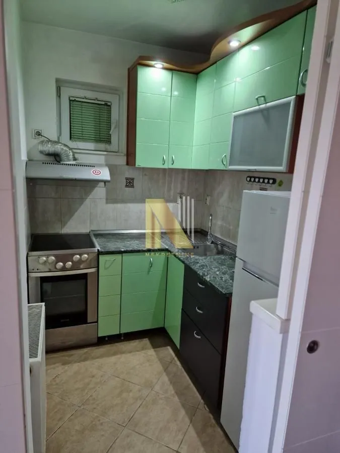 Izdavanje, dvosoban stan, 51m², Bulevar Evrope, Novi Sad Sve Podlokacije