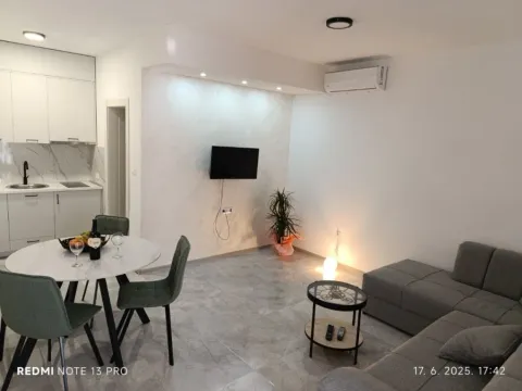Stan na dan, jednosoban stan, 42m2, Mažina, Tivat Stan na dan, jednosoban stan, 42m2, Mažina, Tivat