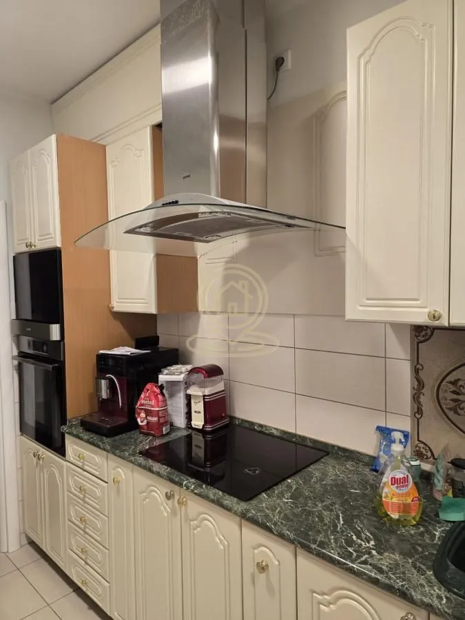 Izdavanje, dvosoban stan, 95m², Grbavica, Novi Sad Sve Podlokacije