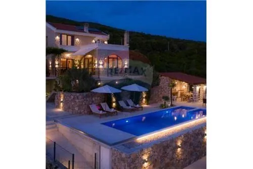 Prodaja, kuća, 150m², Budva, Crna Gora