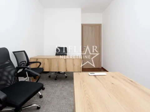 Izdavanje, poslovni prostor, 70m², Master Kvart, Podgorica - image 7