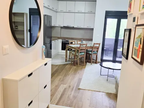 Rent, one bedroom apartment, 35m², Podgorica, Crna Gora - image 10