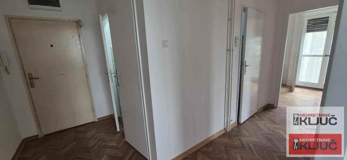 Prodaja, dvosoban stan, 67m², Kej, Novi Sad Sve Podlokacije