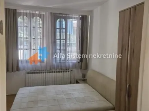 Izdavanje, četvorosoban stan, 120m², Savski Venac, Beograd - image 10