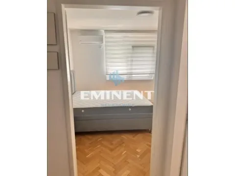 Izdavanje, trosoban stan, 64m², Uciteljsko Naselje, Zvezdara Sve Podlokacije - image 6