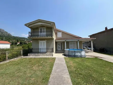 Prodaja, kuća, 170m², Murtovina, Podgorica