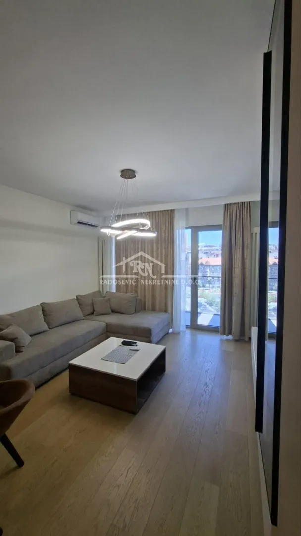 Rent, three bedroom apartment, 70m², Savski Venac, Beograd