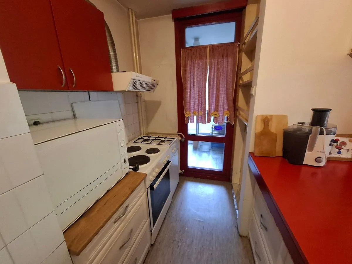 Prodaja, trosoban stan, 77m², Banjica, Voždovac Sve Podlokacije