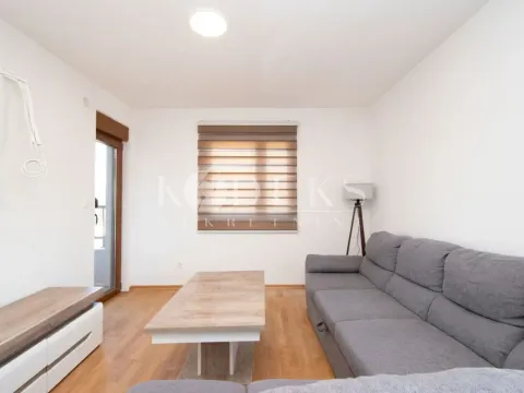 Rent, two bedroom apartment, 56m², Stari Aerodrom, Podgorica - image 2