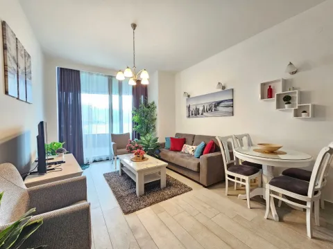 Rent, one bedroom apartment, 57m², Budva, Crna Gora - image 24