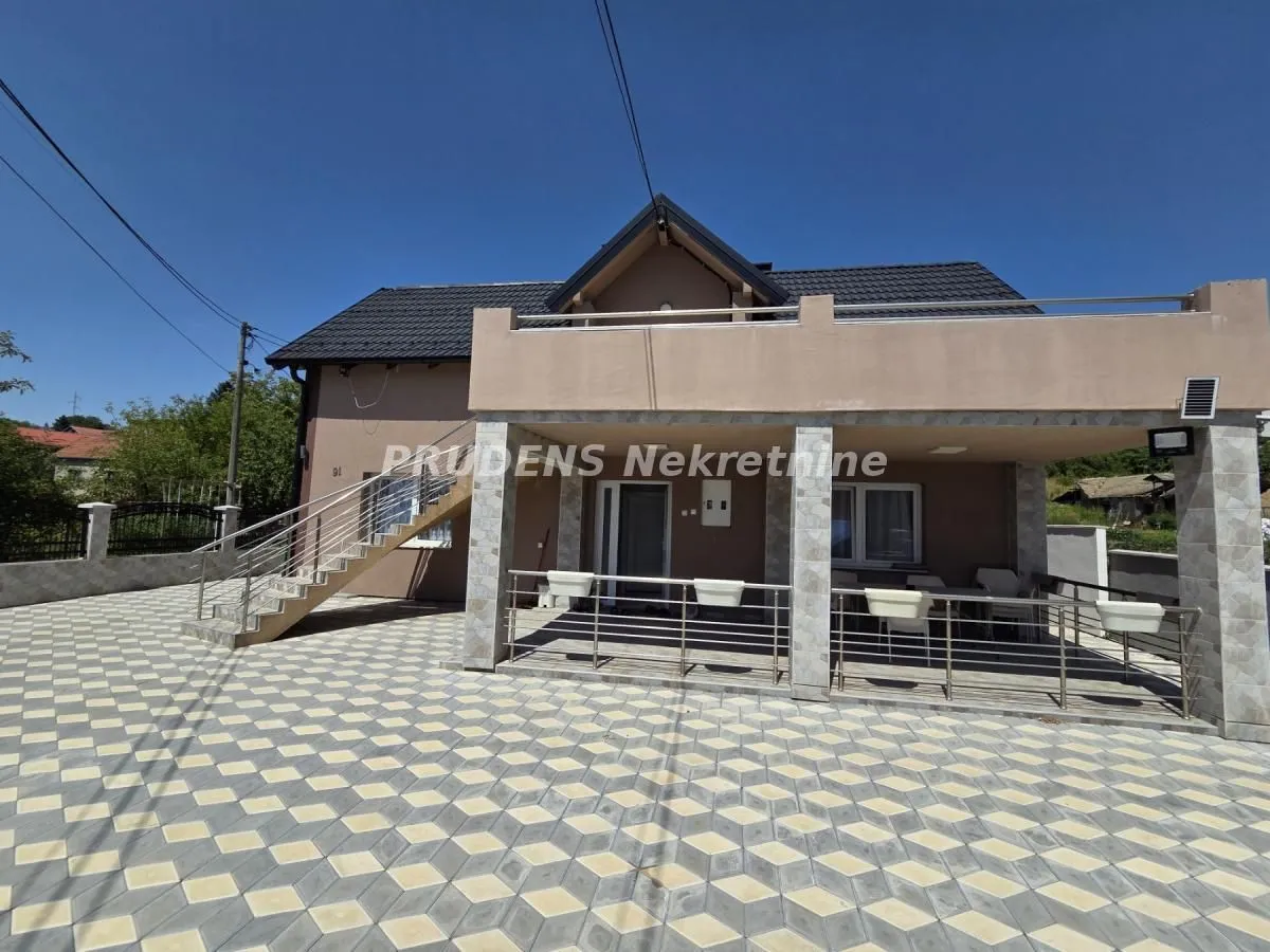 Sale, house, 210m², Surčin, Beograd