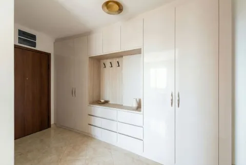Sale, three bedroom apartment, 120m², Bečići, Budva - image 8