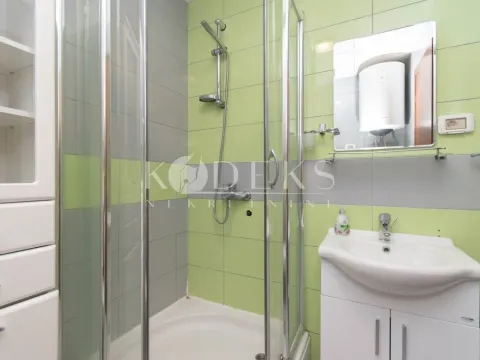 Izdavanje, jednosoban stan, 50m², City Kvart, Podgorica - image 5