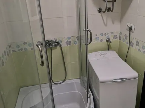 Izdavanje, jednosoban stan, 46m², Stari Aerodrom, Podgorica - image 3