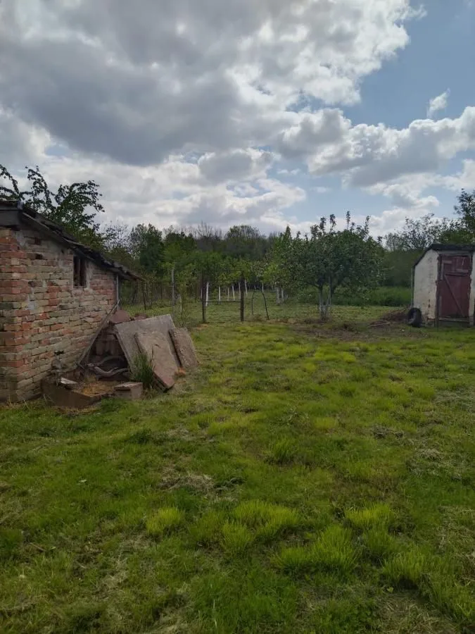 Prodaja, kuća, 130m², Taraš, Zrenjanin