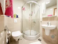 Prodaja, dvosoban stan, 64m², City Kvart, Podgorica - image 10