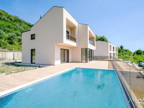 Sale, house, 403m², Tivat, Crna Gora