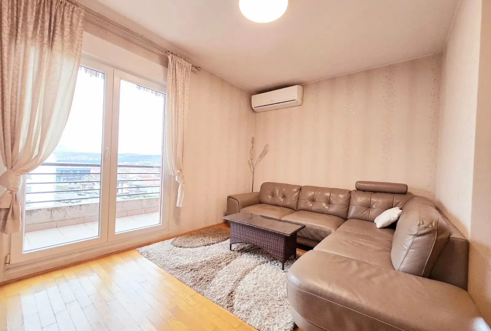 Rent, two bedroom apartment, 60m², Stari Aerodrom, Podgorica