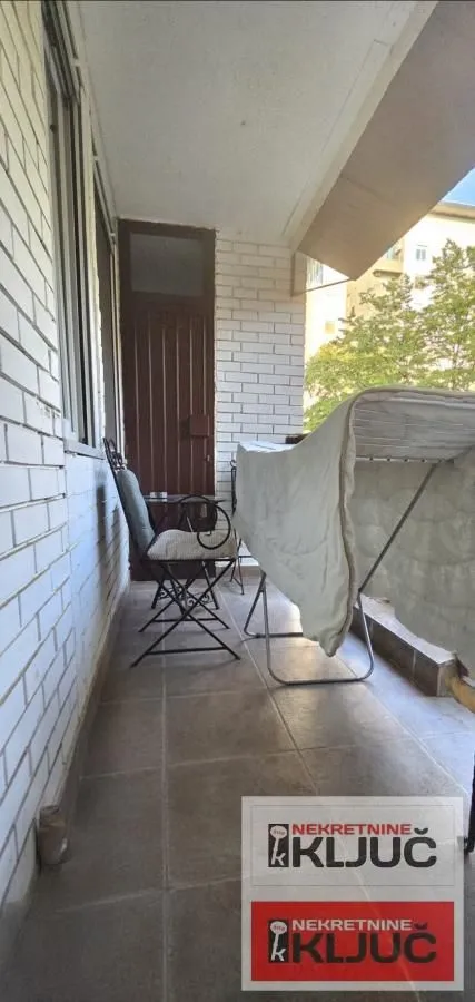 Izdavanje, dvosoban stan, 56m², Bulevar Oslobodjenja, Novi Sad Sve Podlokacije