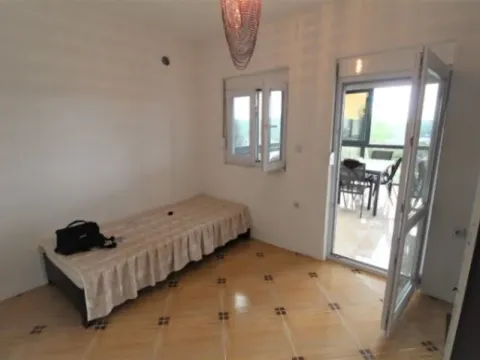 Izdavanje, kuća, 90m², Sutomore, Bar - image 8