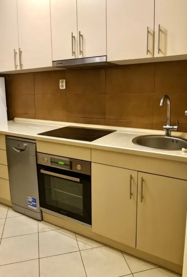 Izdavanje, dvosoban stan, 71m², Zabjelo, Podgorica
