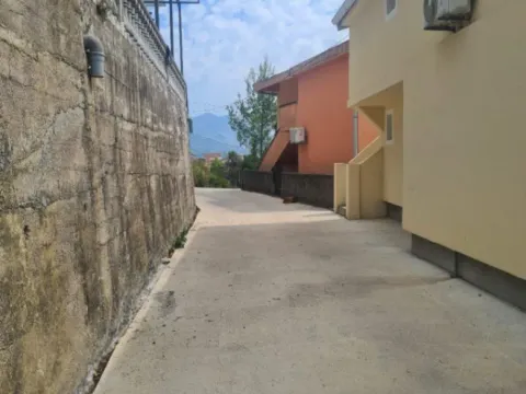 Izdavanje, trosoban stan, 50m², Marići, Tivat - image 10