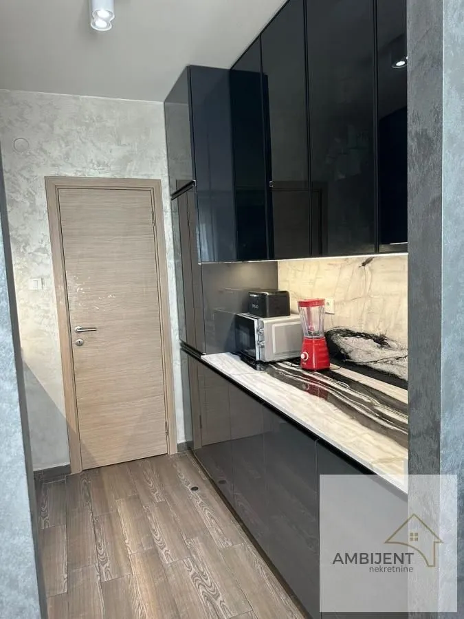 Sale, three bedroom apartment, 110m², Centar, Stara Pazova