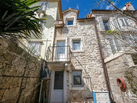 Sale, house, 91m², Stari Grad, Budva - image 8