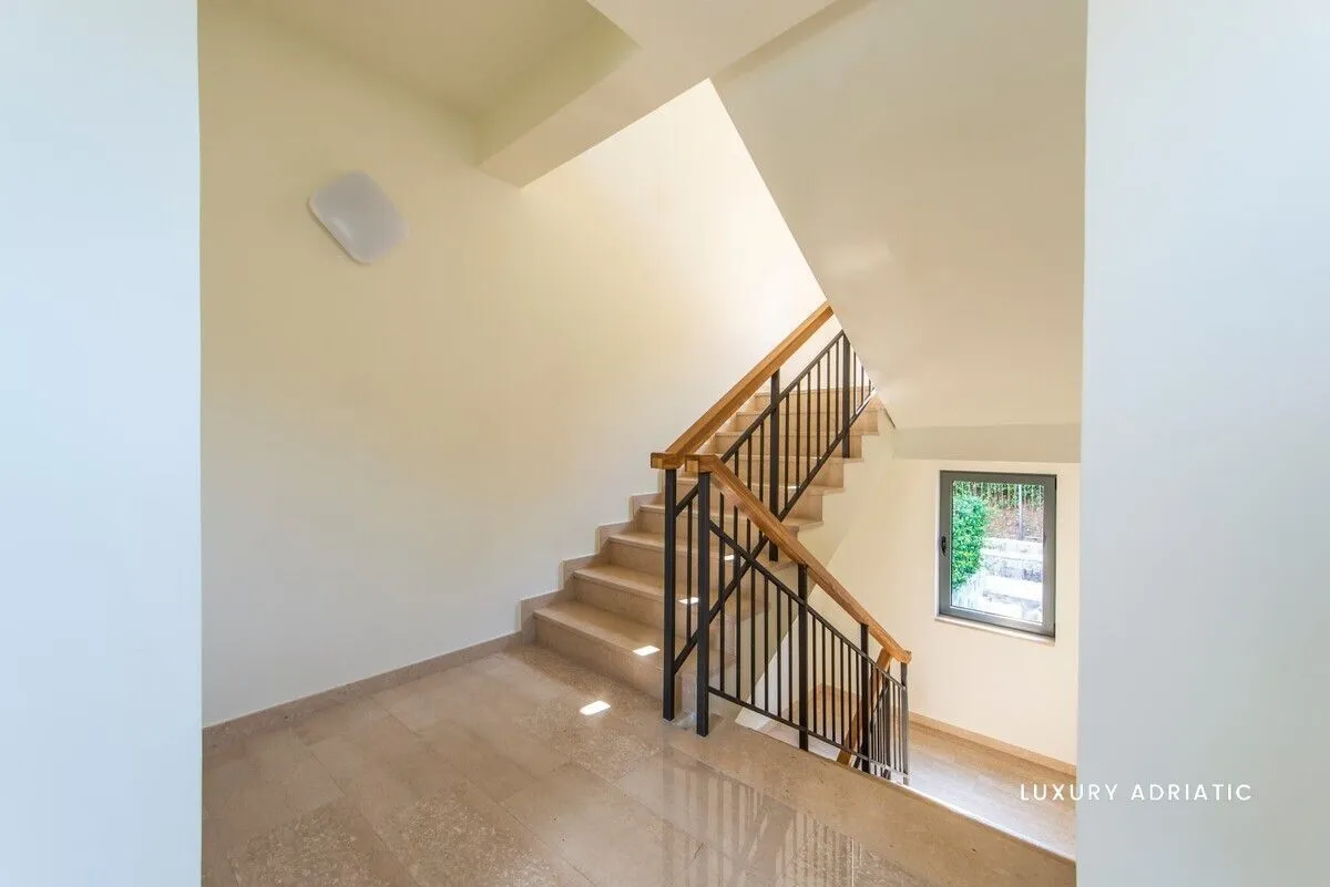 Sale, house, 510m², Kotor, Crna Gora