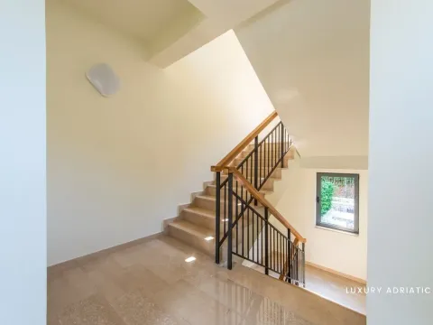 Prodaja, kuća, 510m², Kotor, Crna Gora - image 20