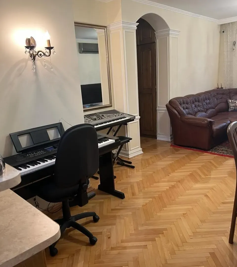 Prodaja, trosoban stan, 114m², Adok, Budva