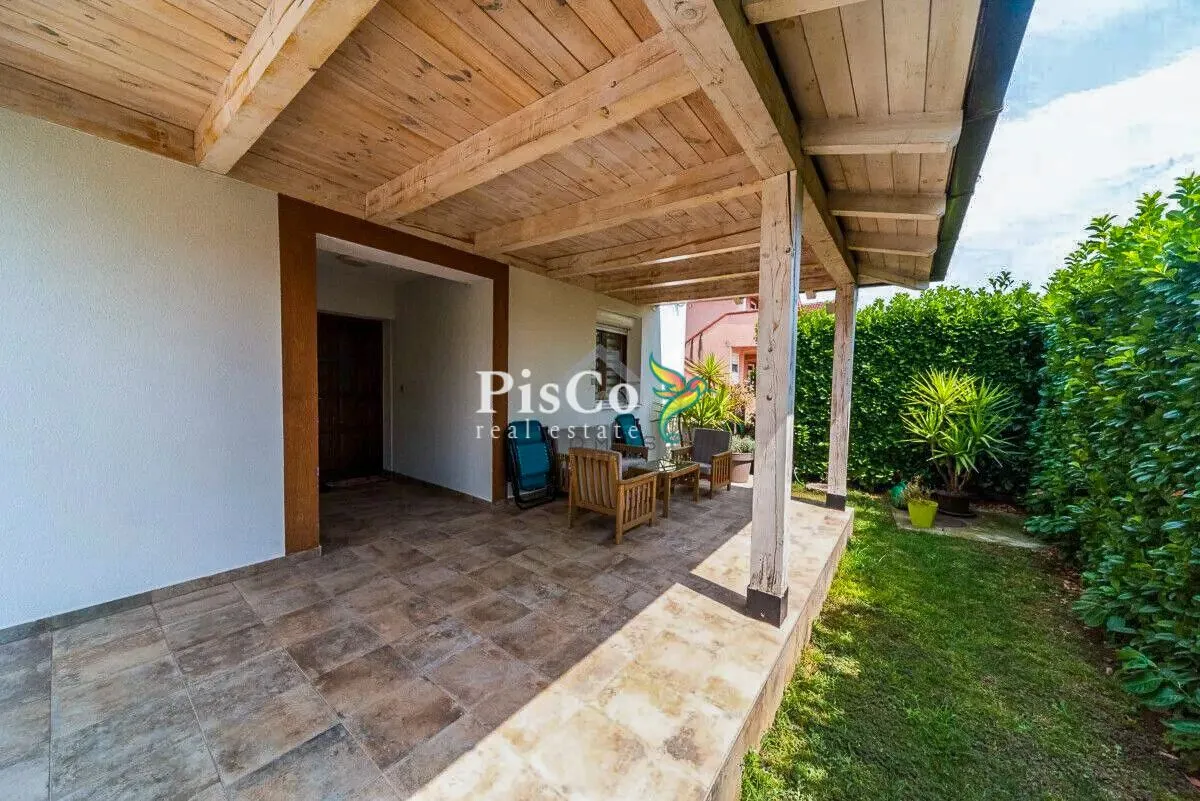 Prodaja, kuća, 200m², Donja Gorica, Podgorica