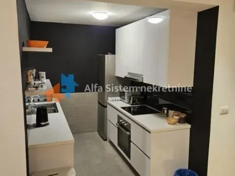Izdavanje, trosoban stan, 70m², Stari Grad, Beograd - image 5