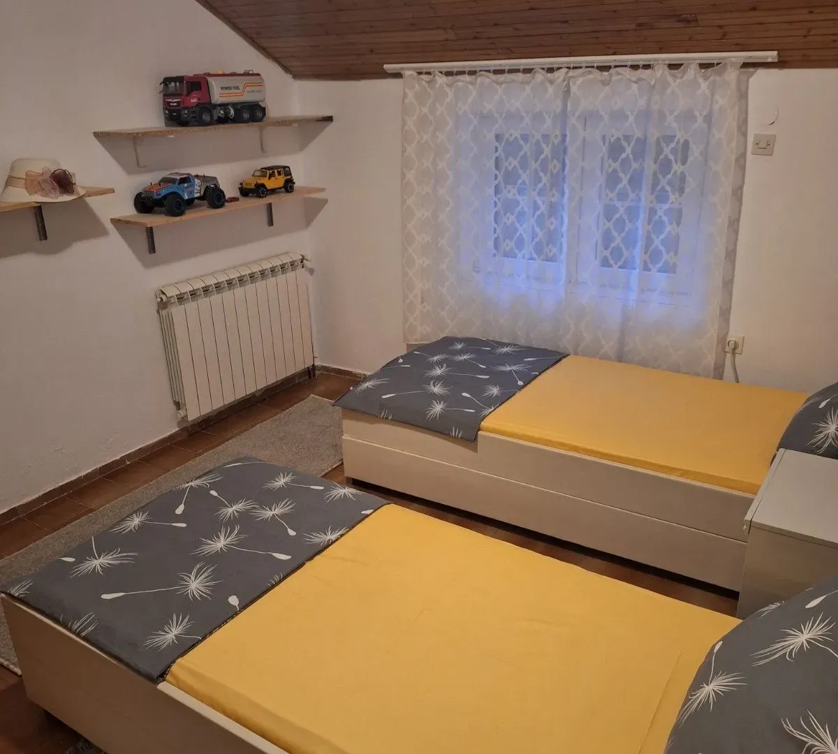 Rent, three bedroom apartment, 120m², Bečići, Budva
