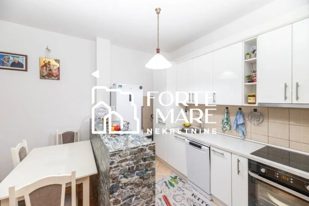 Prodaja, dvosoban stan, 62m², Topla, Herceg Novi