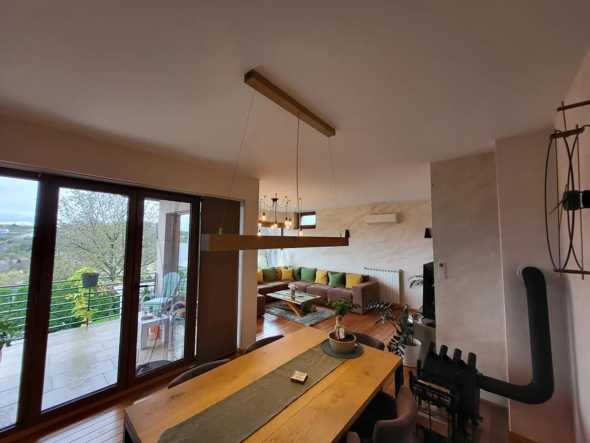 Prodaja, kuća, 165m², Sremska Kamenica, Petrovaradin