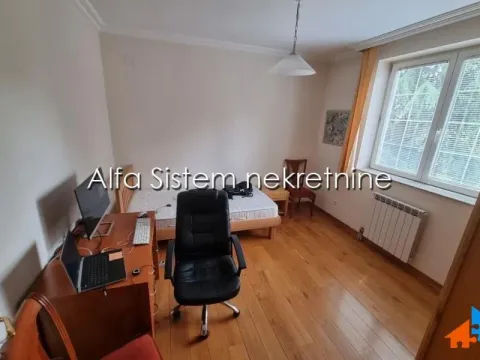 Izdavanje, četvorosoban stan, 120m², Savski Venac, Beograd - image 7