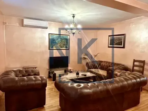 Izdavanje, kuća, 220m², Konik, Podgorica - image 2