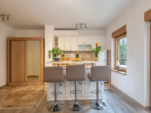 Sale, one bedroom apartment, 74m², Pržno, Budva - image 13