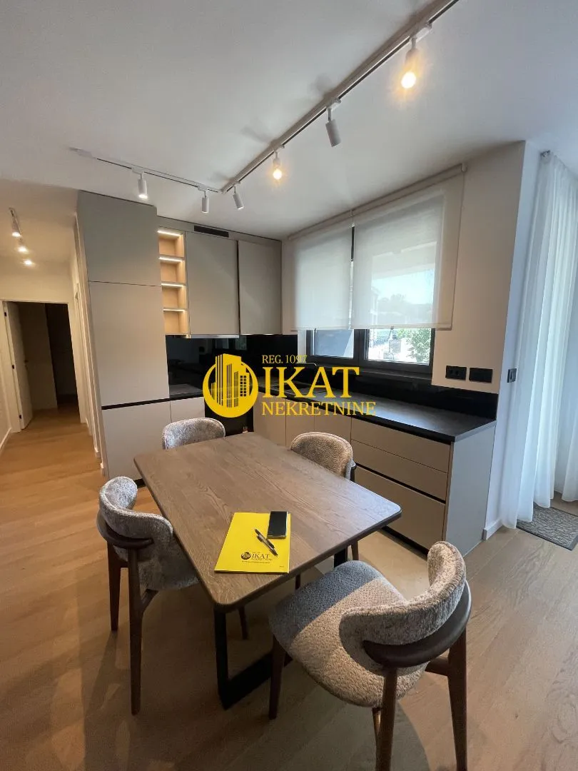 Rent, two bedroom apartment, 65m², Crveni Krst, Beograd