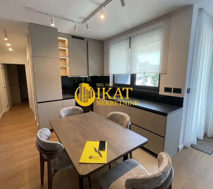 Rent, two bedroom apartment, 65m², Crveni Krst, Beograd