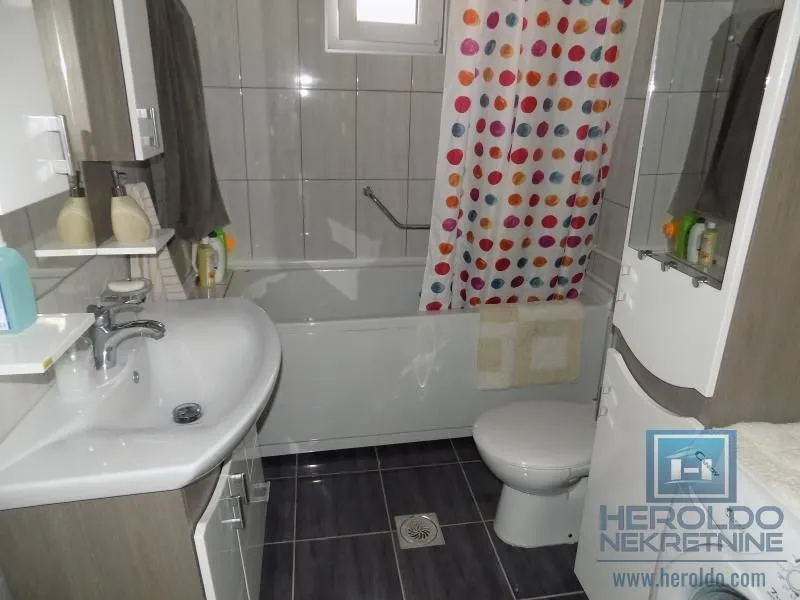 Sale, house, 230m², Centar, Paraćin