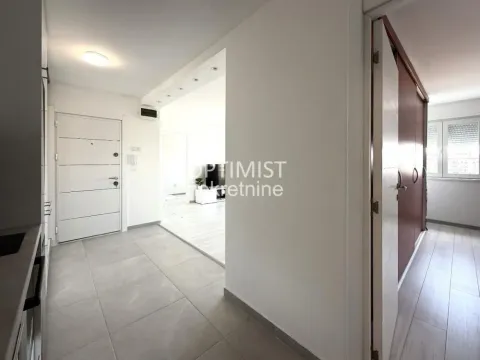 Izdavanje, trosoban stan, 58m², Novi Beograd Blok 28, Novi Beograd Sve Podlokacije - image 12