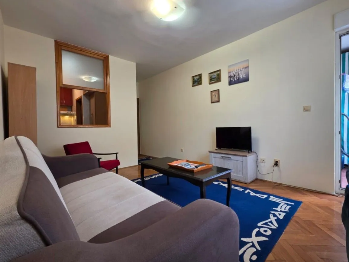 Izdavanje, dvosoban stan, 58m², Zagorič, Podgorica
