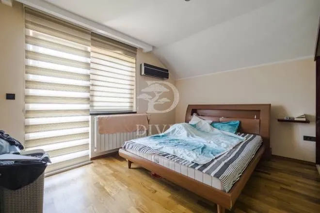 Sale, house, 274m², Partizanov Stadion, Beograd
