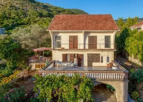 Prodaja, kuća, 136m², Tivat, Crna Gora - image 8