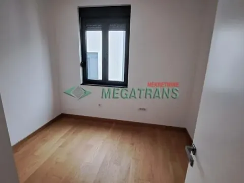 Rent, three bedroom apartment, 49m², Mišeluk, Petrovaradin - image 6