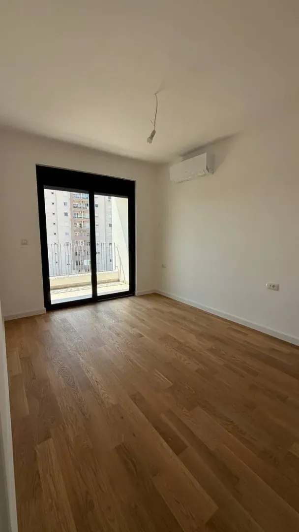 Prodaja, jednosoban stan, 48m², Centar, Bar