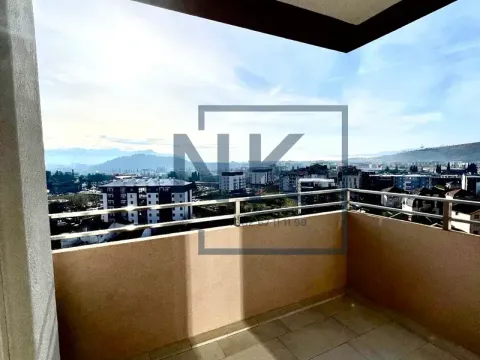 Rent, two bedroom apartment, 71m², Central Point, Podgorica - image 8