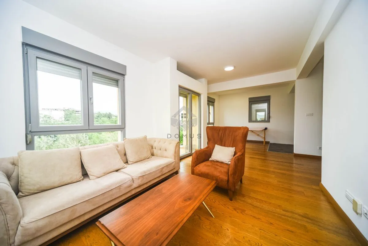 Izdavanje, trosoban stan, 77m², Zabjelo, Podgorica
